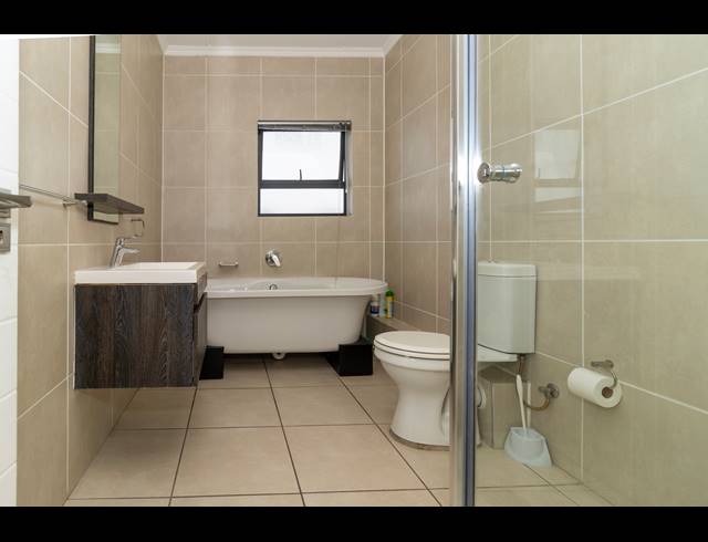2 BEDROOM APARTMENT FOR SALE IN PARKLANDS